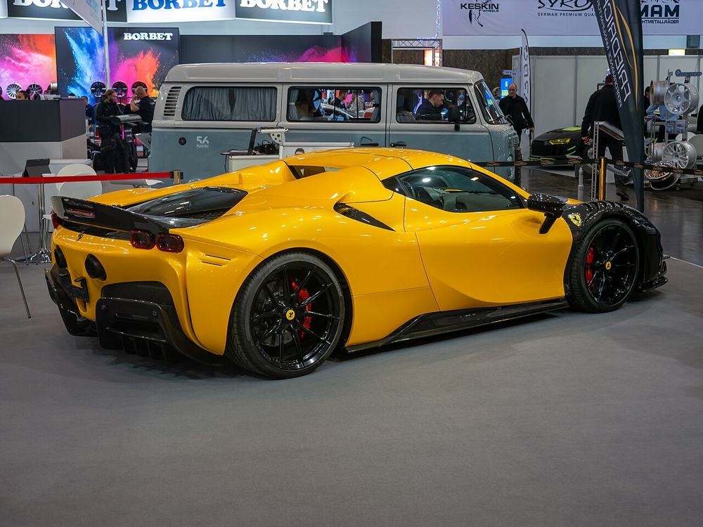 Ferrari SF90 Spider 4.0 V8 PHEV AWD 1000 CV