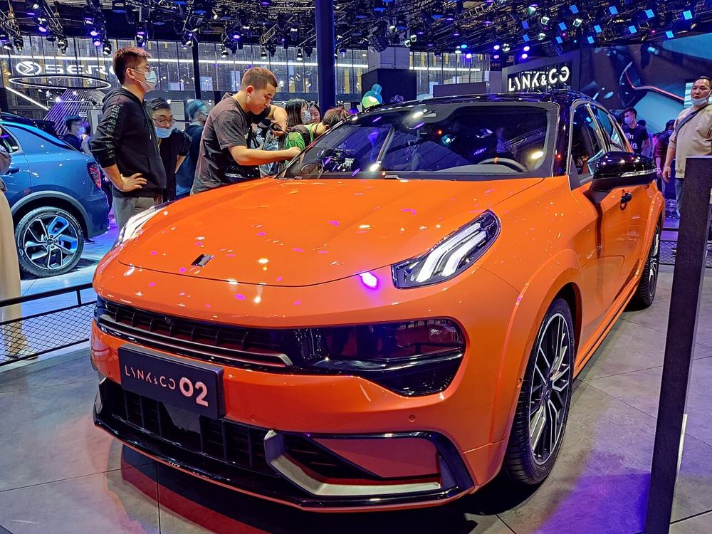 Lynk & Co 02 02