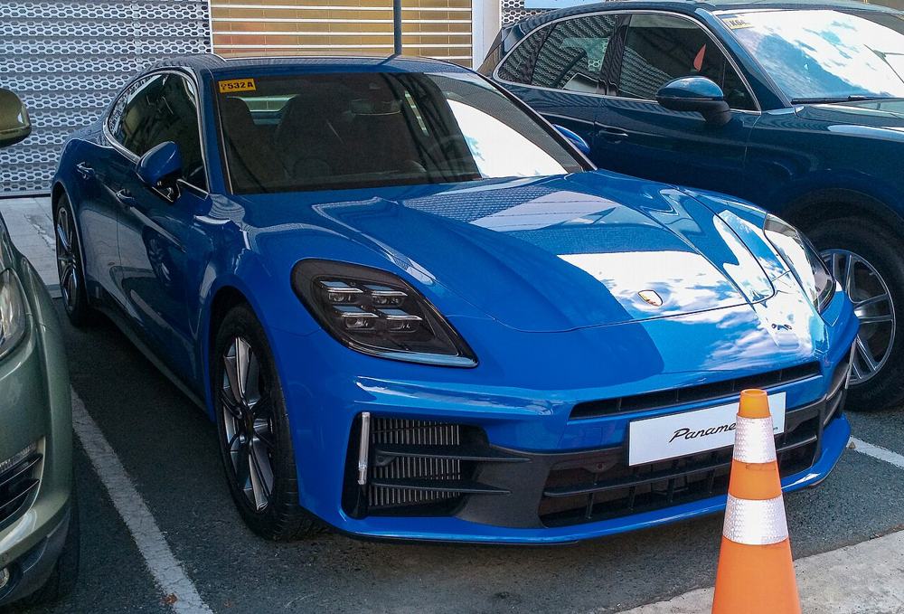 Porsche Panamera 4 E-Hybrid 470 CV (também Executive)