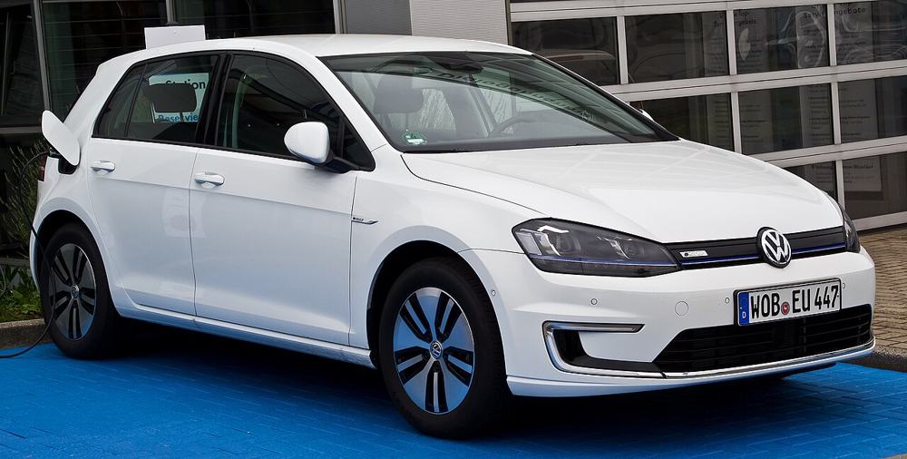 Volkswagen e-Golf Base